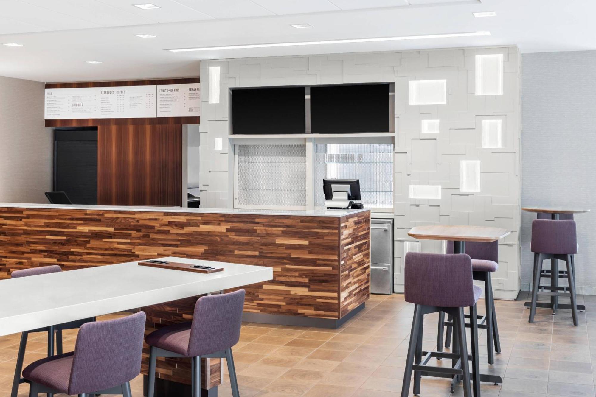 Courtyard By Marriott Wayne Fairfield Hotel Eksteriør billede