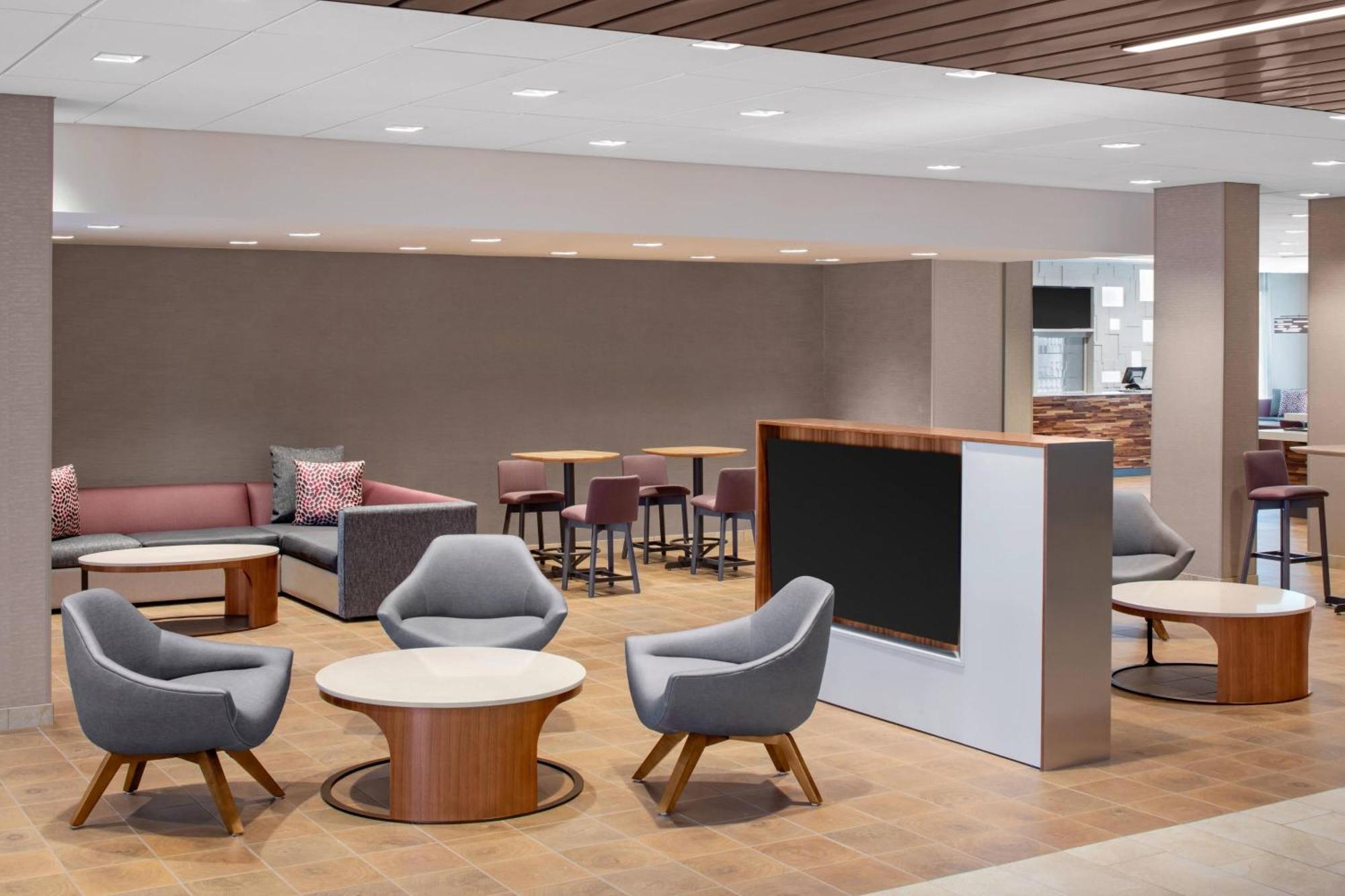 Courtyard By Marriott Wayne Fairfield Hotel Eksteriør billede
